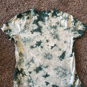 Banana Republic Tie-Dye T-Shirt – Men’s Size Large